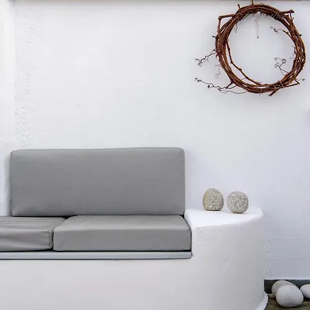 Pure White 1bd House With Amazing Sea Views In * Naousa (Paros)