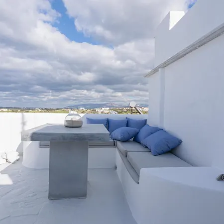 Pure White 1bd House With Amazing Sea Views In Apartment *