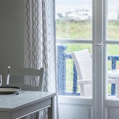 Pure White 1bd House With Amazing Sea Views In * Náoussa