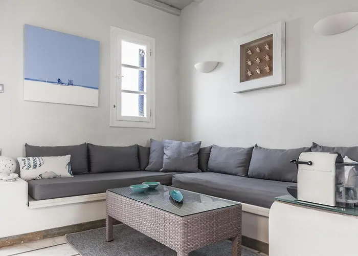 Pure White 1bd House With Amazing Sea Views In * Νάουσα