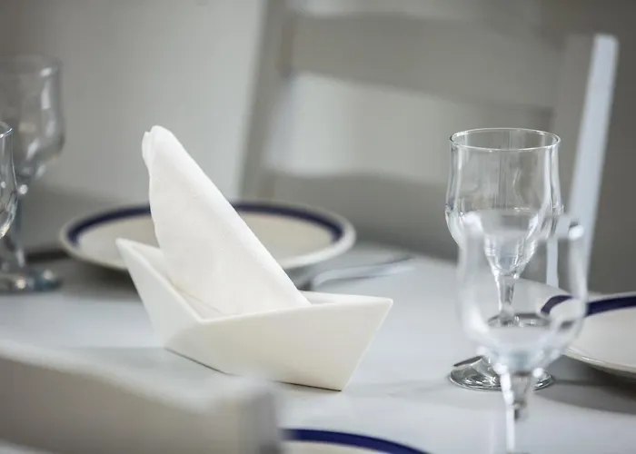 Pure White 1bd House With Amazing Sea Views In Νάουσα